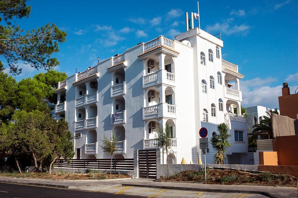 Apartamentos Top Secret Es Pujols - Formentera Vacaciones Exterior photo